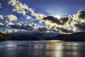lodging near Lake Nantahala